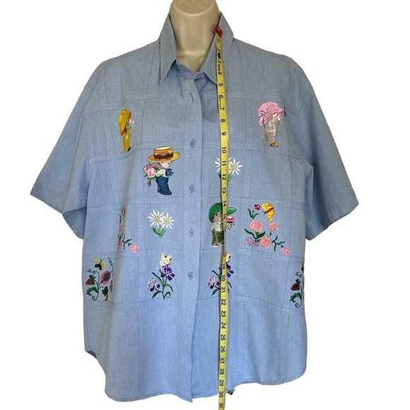 Vintage Embroidered Blue Button Down Shirt - Picture 4 of 15